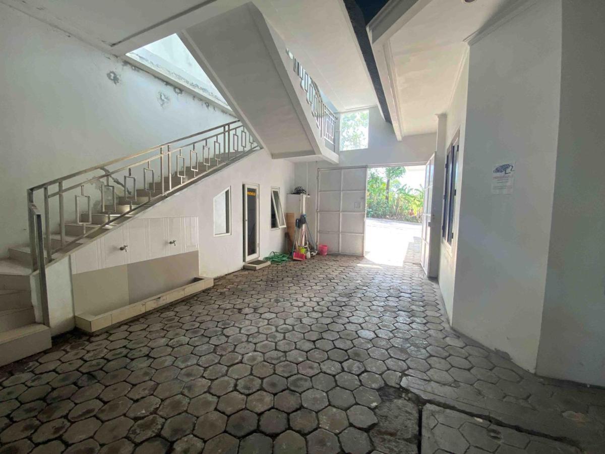 סמאראנג Ana Inn Ambarawa Mitra Reddoorz מראה חיצוני תמונה
