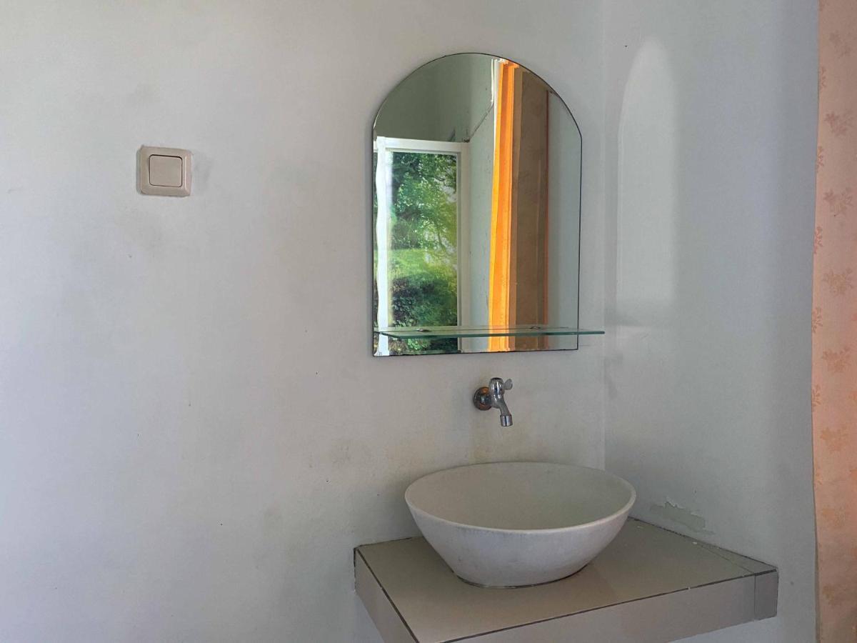 סמאראנג Ana Inn Ambarawa Mitra Reddoorz מראה חיצוני תמונה